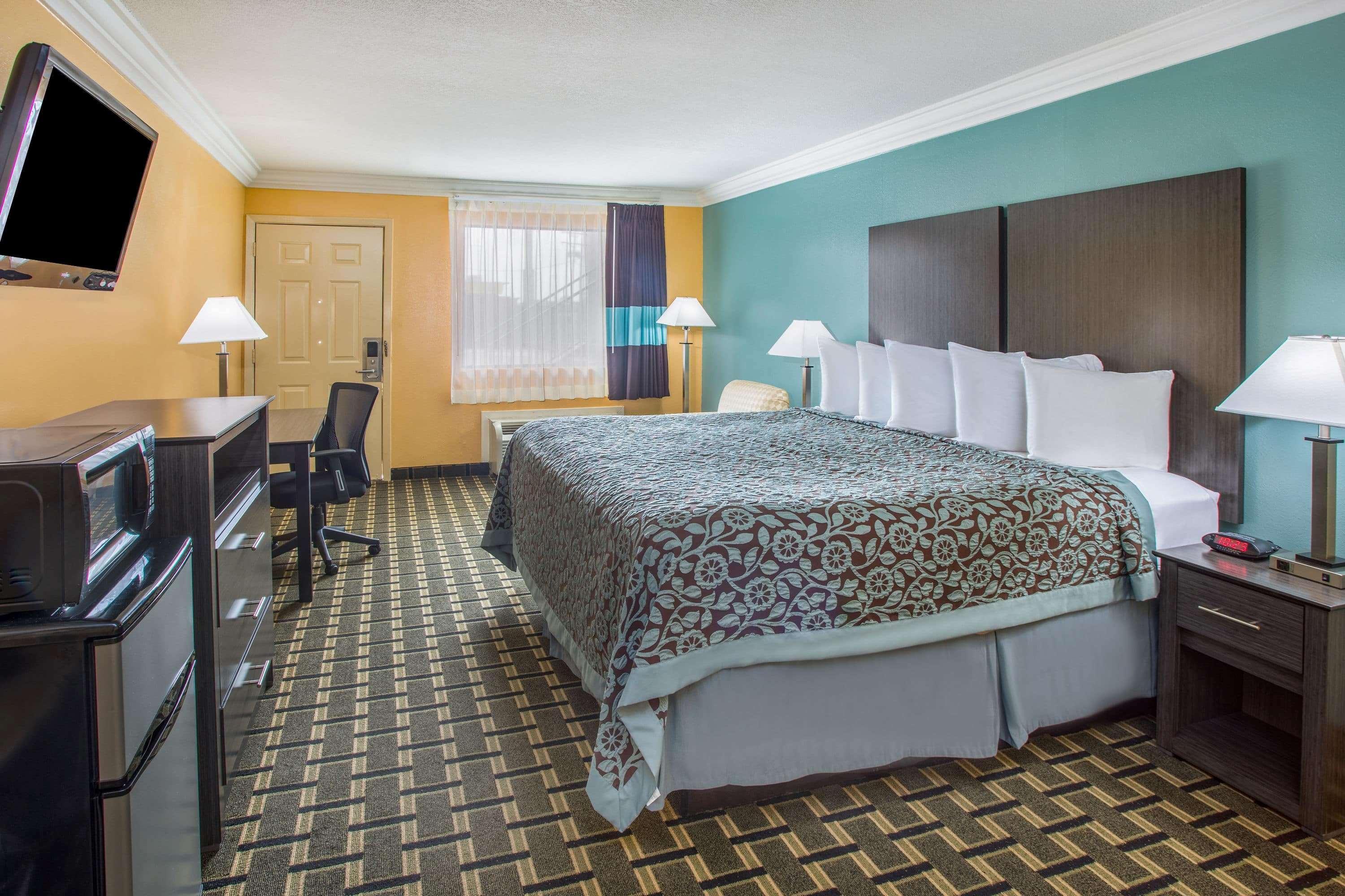 Days Inn By Wyndham Crowley Exterior foto